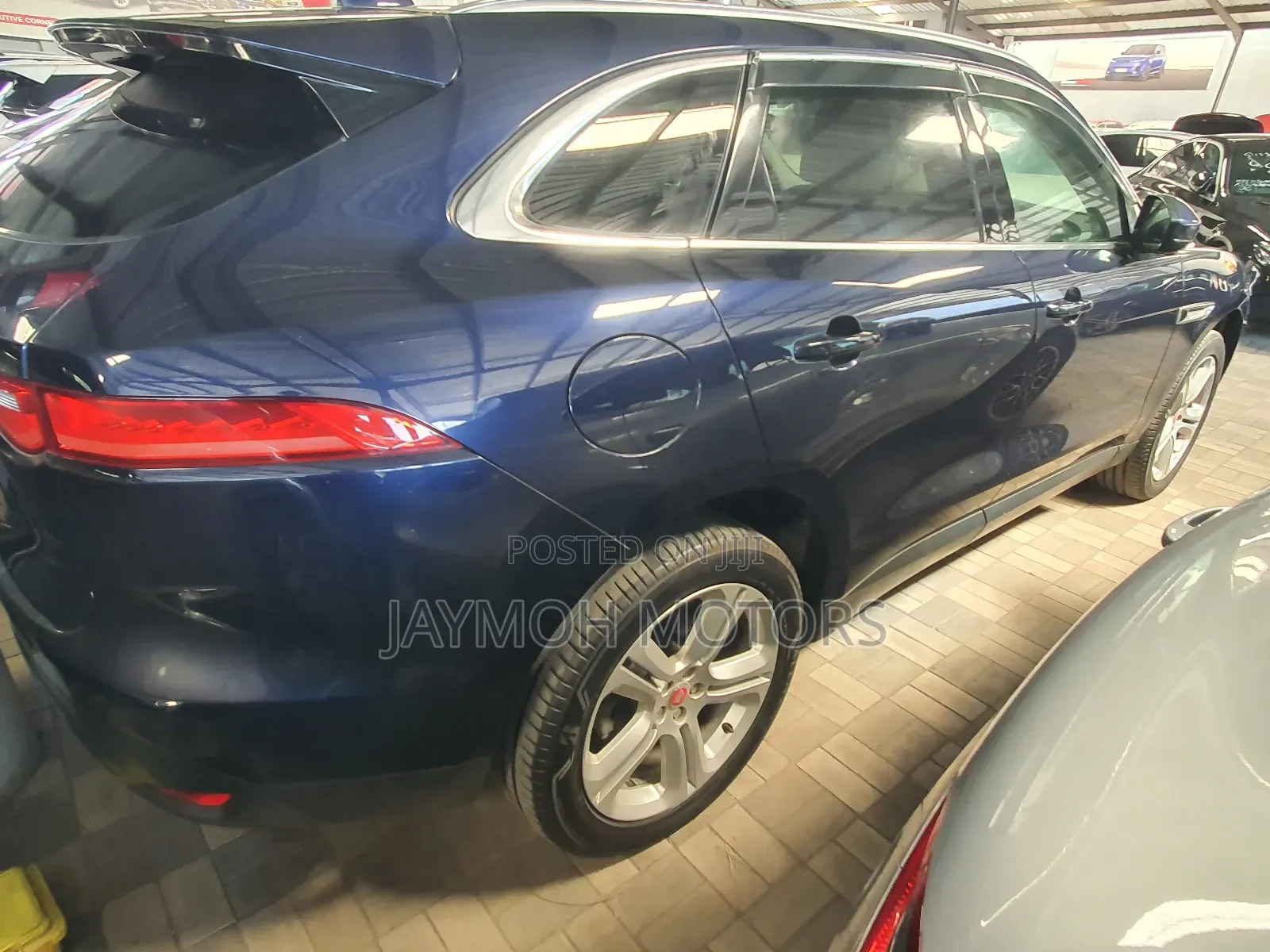Jaguar F-Pace 2018 Blue