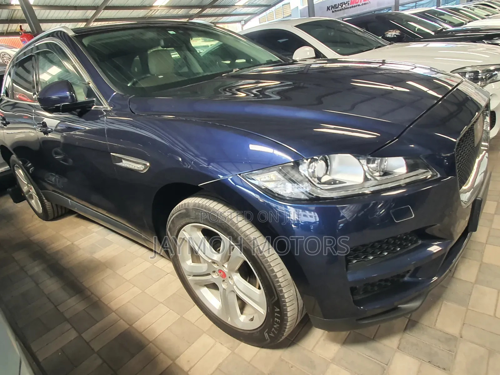 Jaguar F-Pace 2018 Blue