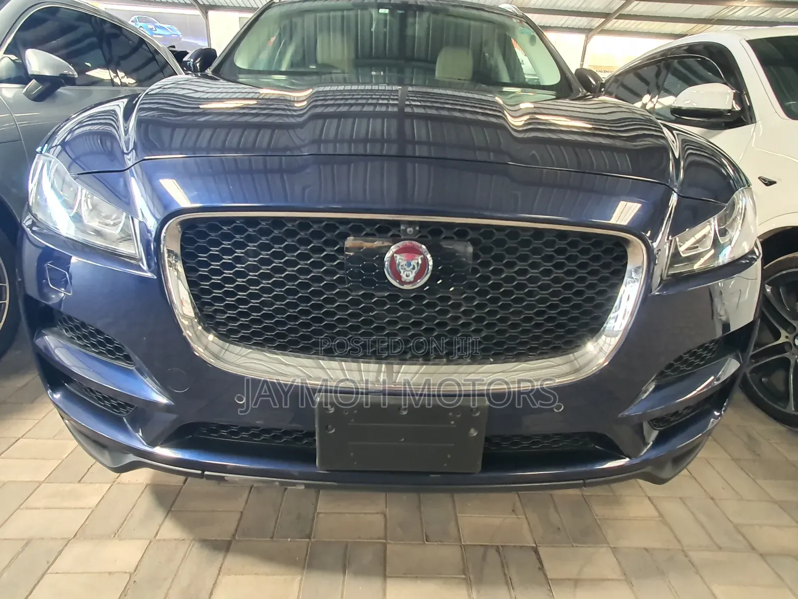 Jaguar F-Pace 2018 Blue