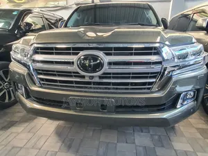 Toyota Land Cruiser 2018 Green