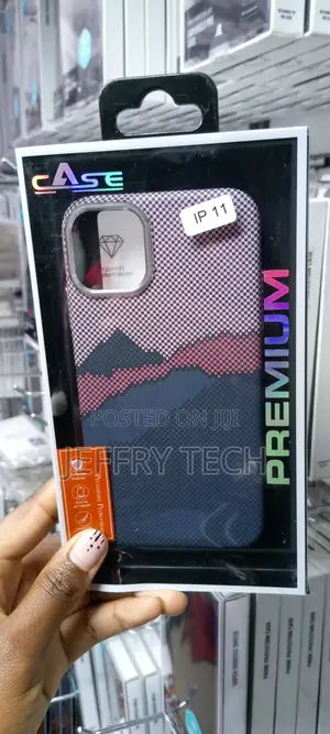 Carbon Fibre Textureframeless Magsafe Case iPhone 11