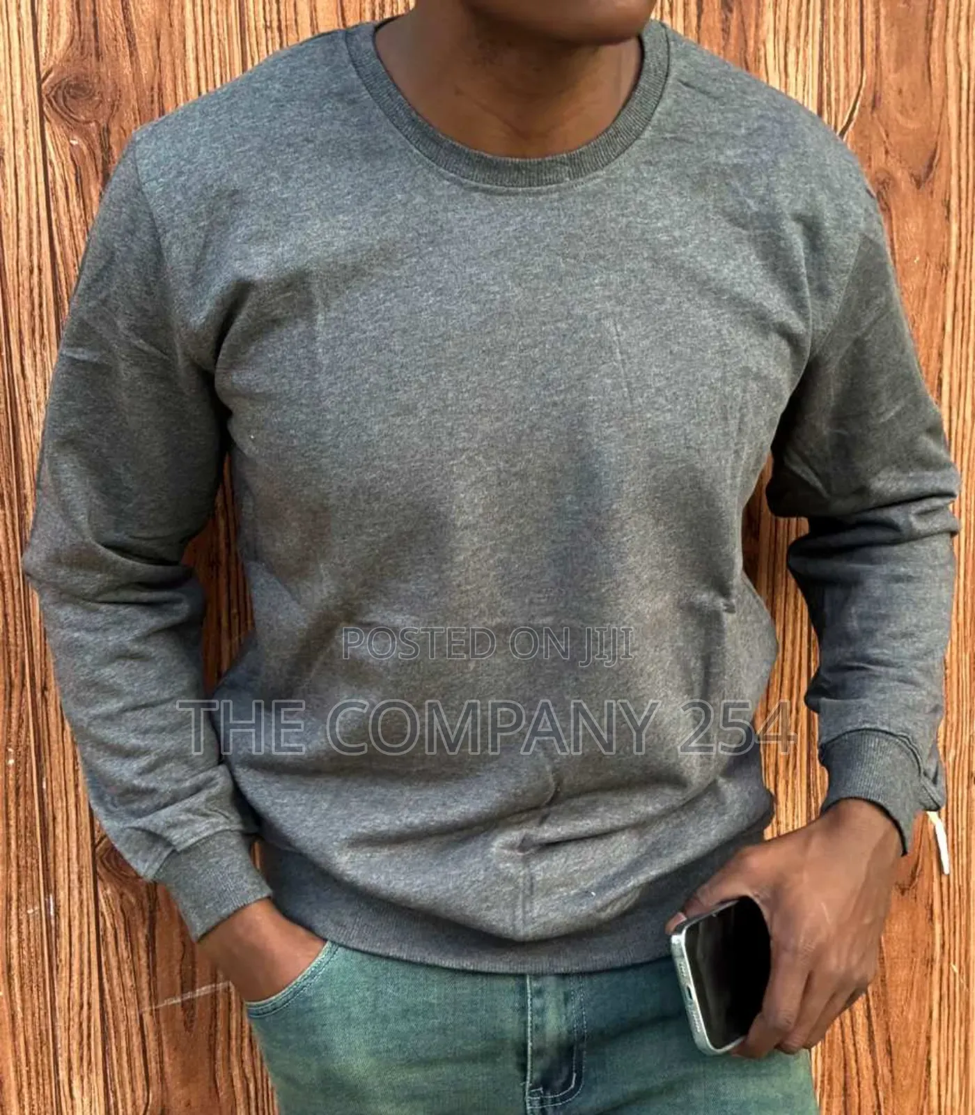 Quality Plain Longsleeve Round Neck Plain Sweat Shirt