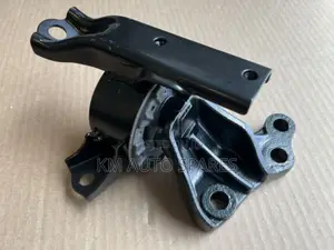 Mitsubishi Mirage Gearbox Mount.