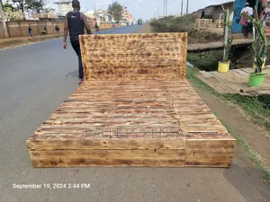 King Size Pallet Bed - 6x6 Pallet Bed