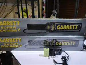 Garrett Hand Held Detector With Rechargeable Battery