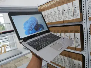 Laptop HP EliteBook 820 G3 4GB Intel Core I5 SSD 256GB