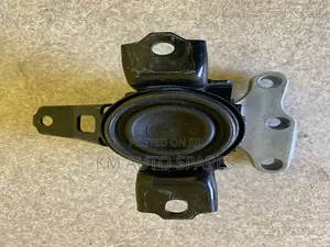 Suzuki Alto Engine Mount.