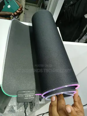 Mouse Pad Powered by Chrome