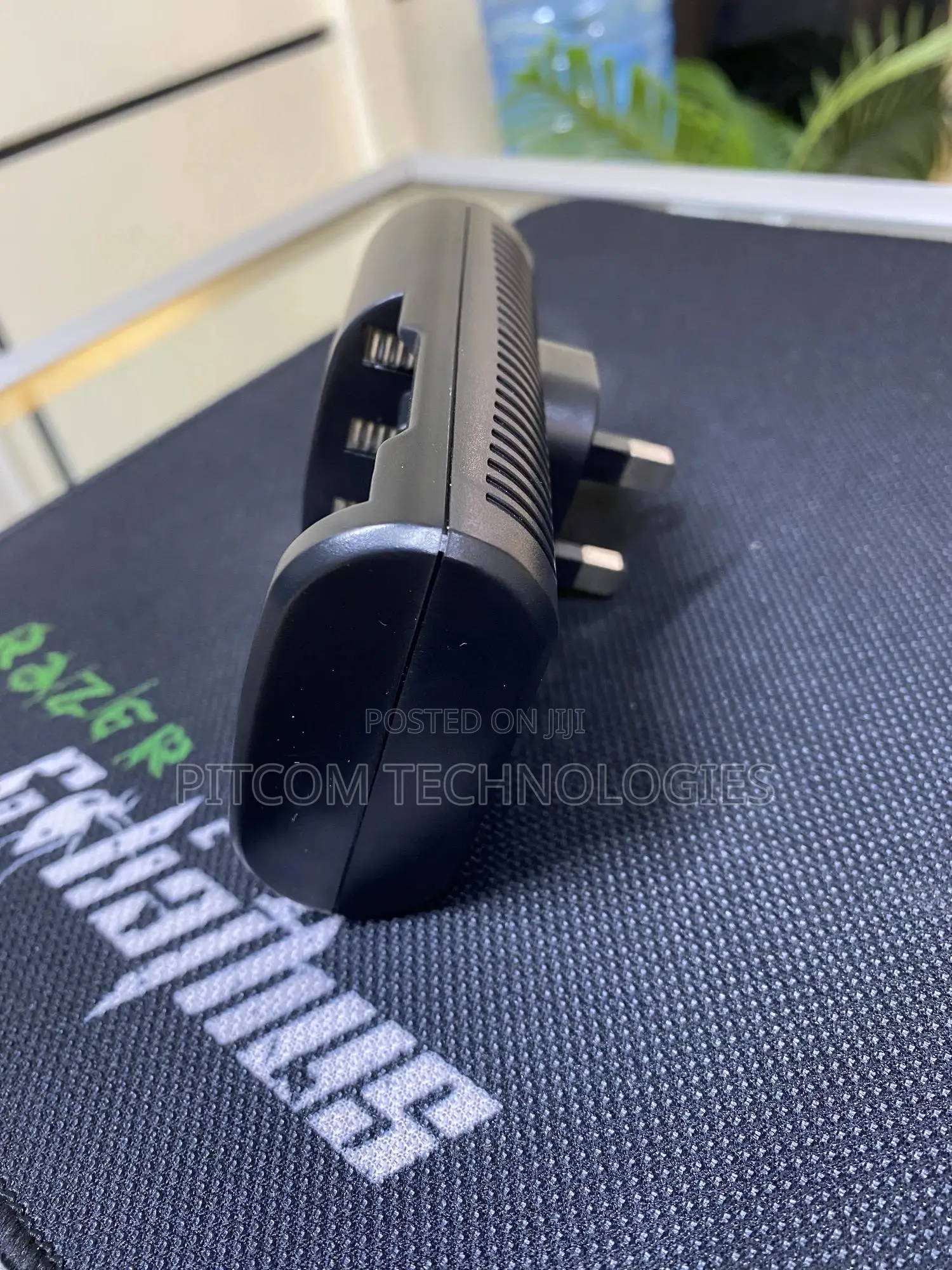 Rechargeable Batteries Charger For Aa,Aaa 9v