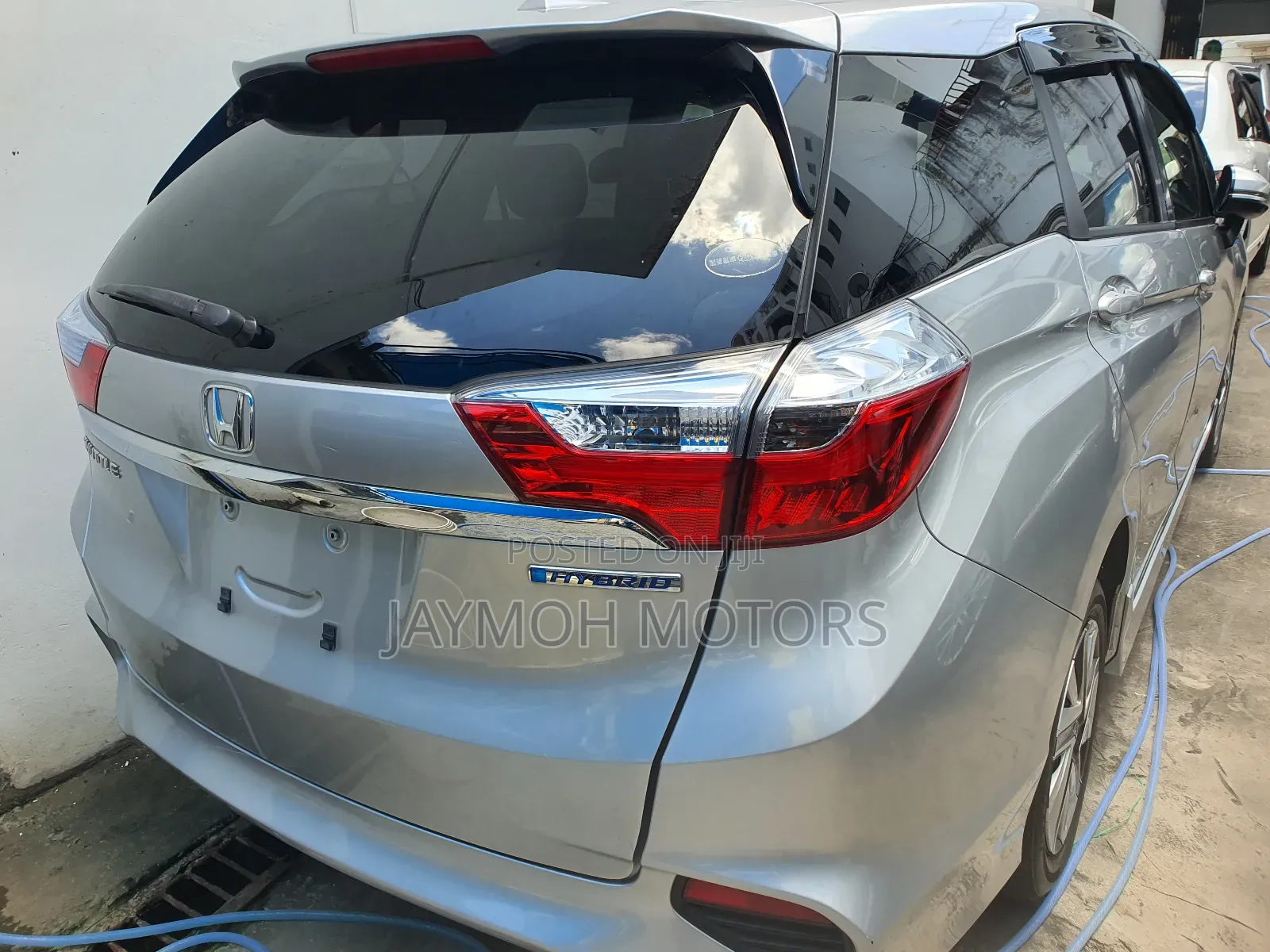 Honda Fit Shuttle 2018 Silver