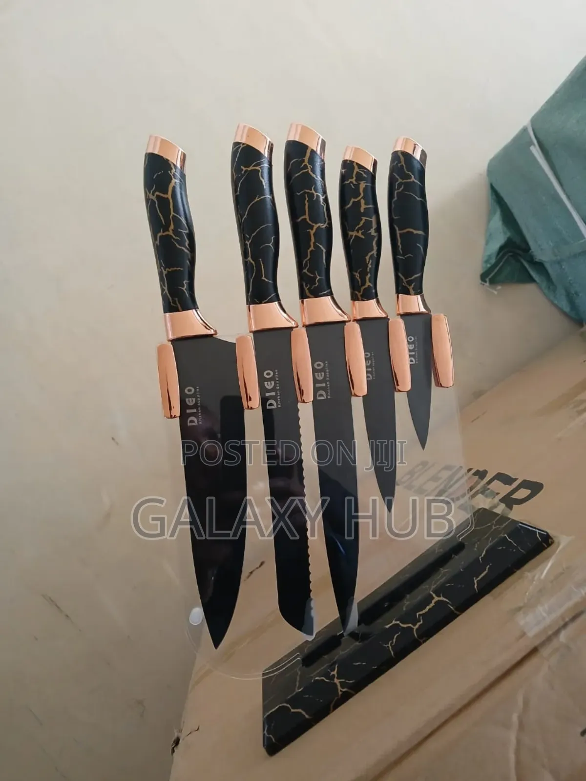 Set of 5pcs Marble Kitchen Knife With Stand