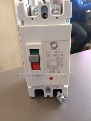 Two Pole 250A Moulded Case McCb Circuit Breaker Solar