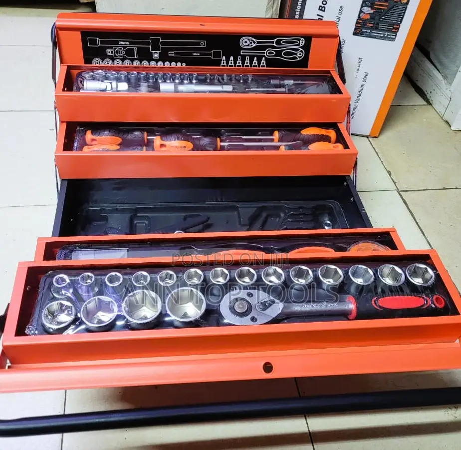 85pcs Tool Set Metal Box 1/4" 1/2"