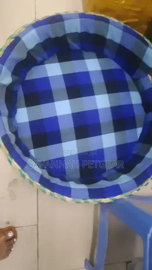 Checkered Blue Maasai Cloth Pet Bed Dog Baskets Size - 26"
