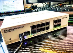Mikrotik CRS112-8G-4S-IN 8x Gigabit Ethernet Smart Switch 4x