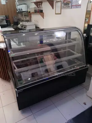 Efficient Cake Display