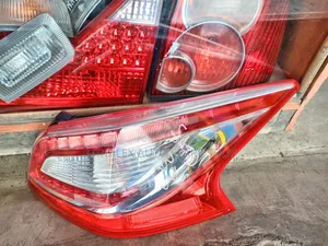 Teana 2015 RHS Backlight Complete With Bulbs