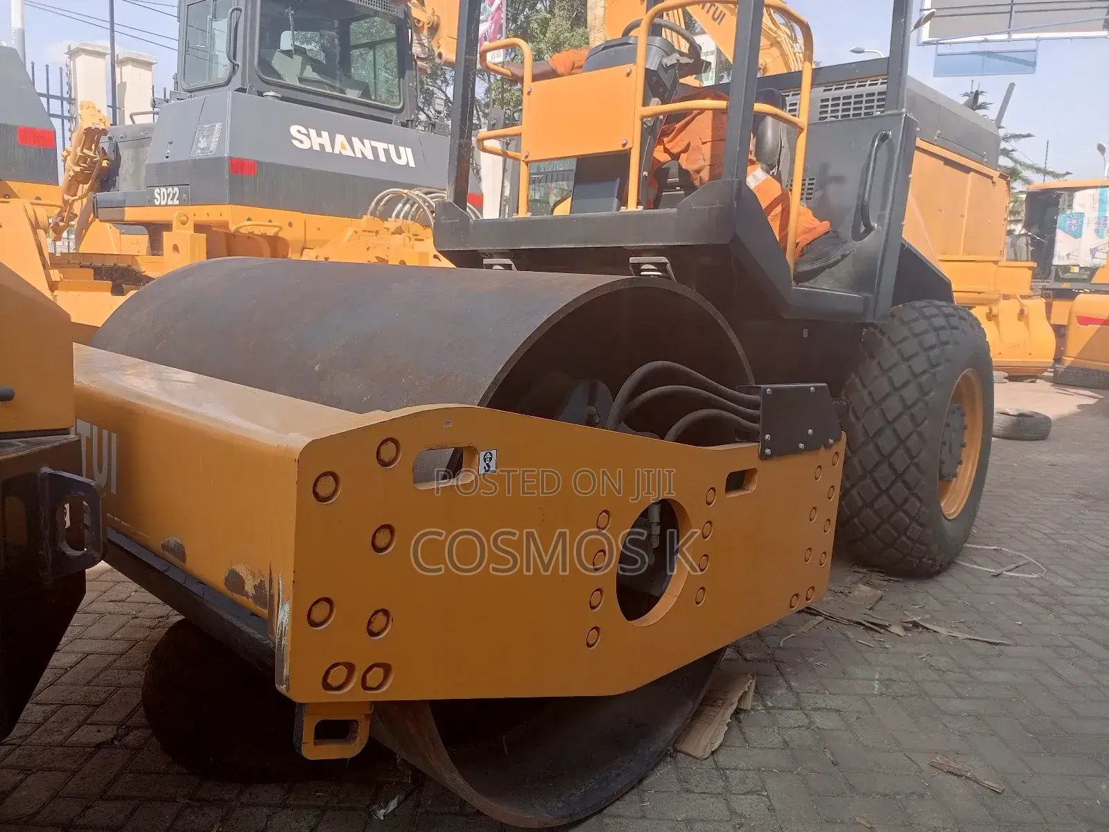 Shantui Road Roller