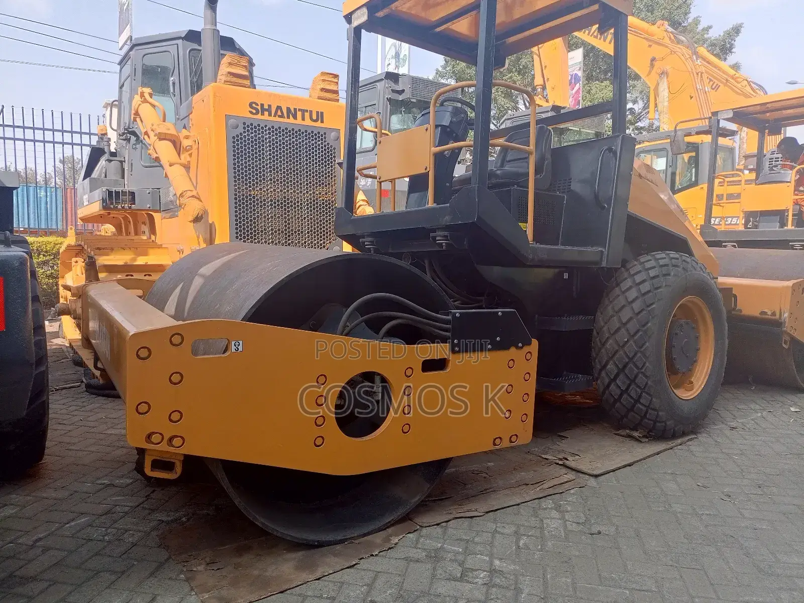 Shantui Road Roller
