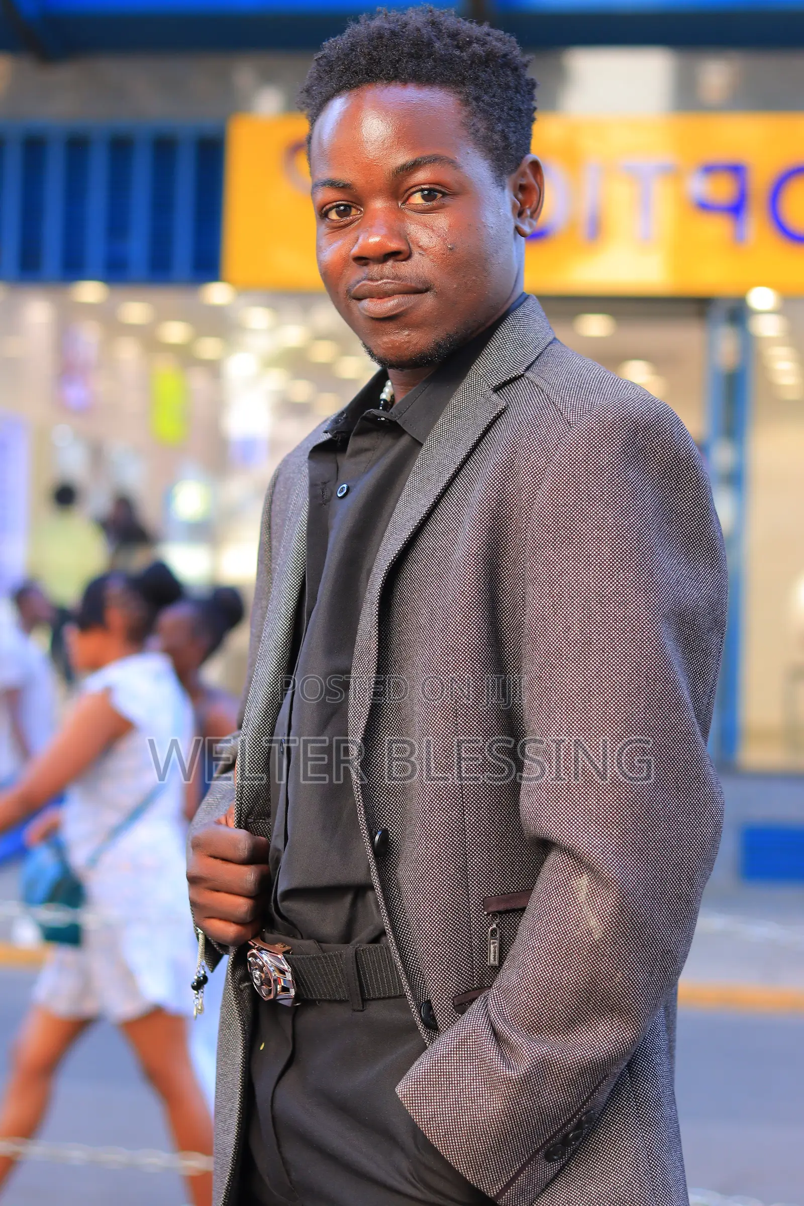 Customer Facing Shop Attendant