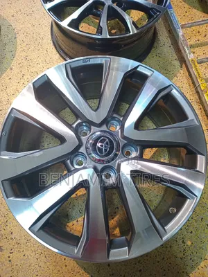 Brand New Rims Sizes 20 Inch for Landcruiser V8.