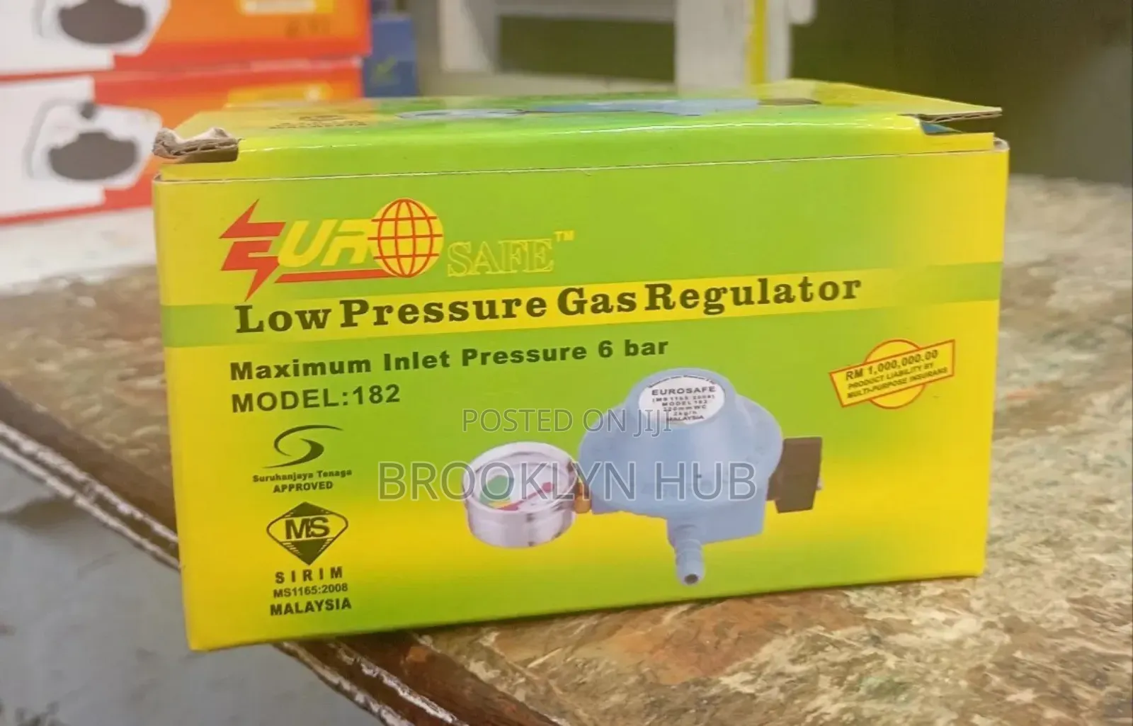 Original Gas Regulator With a Guage