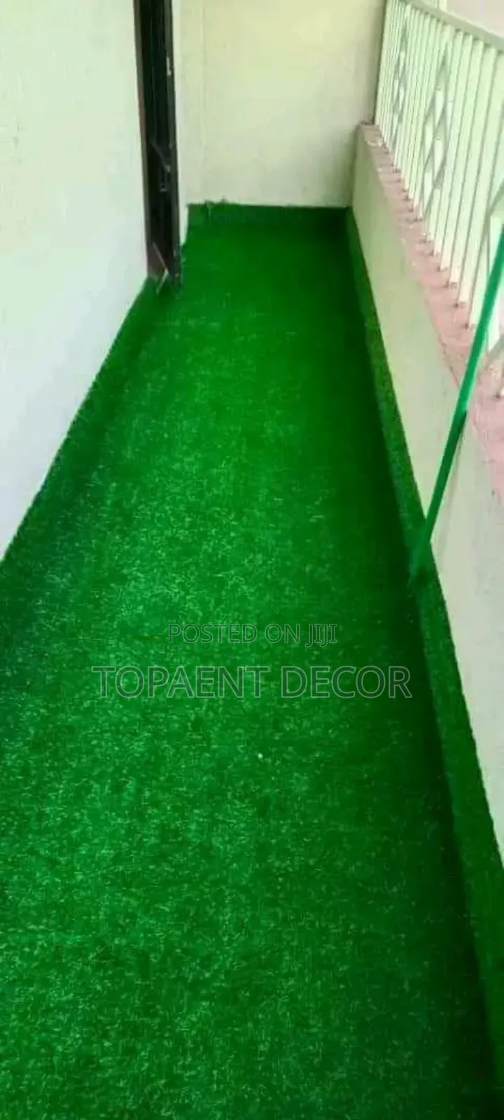 Neat Balcony Artificial Grass Carpet