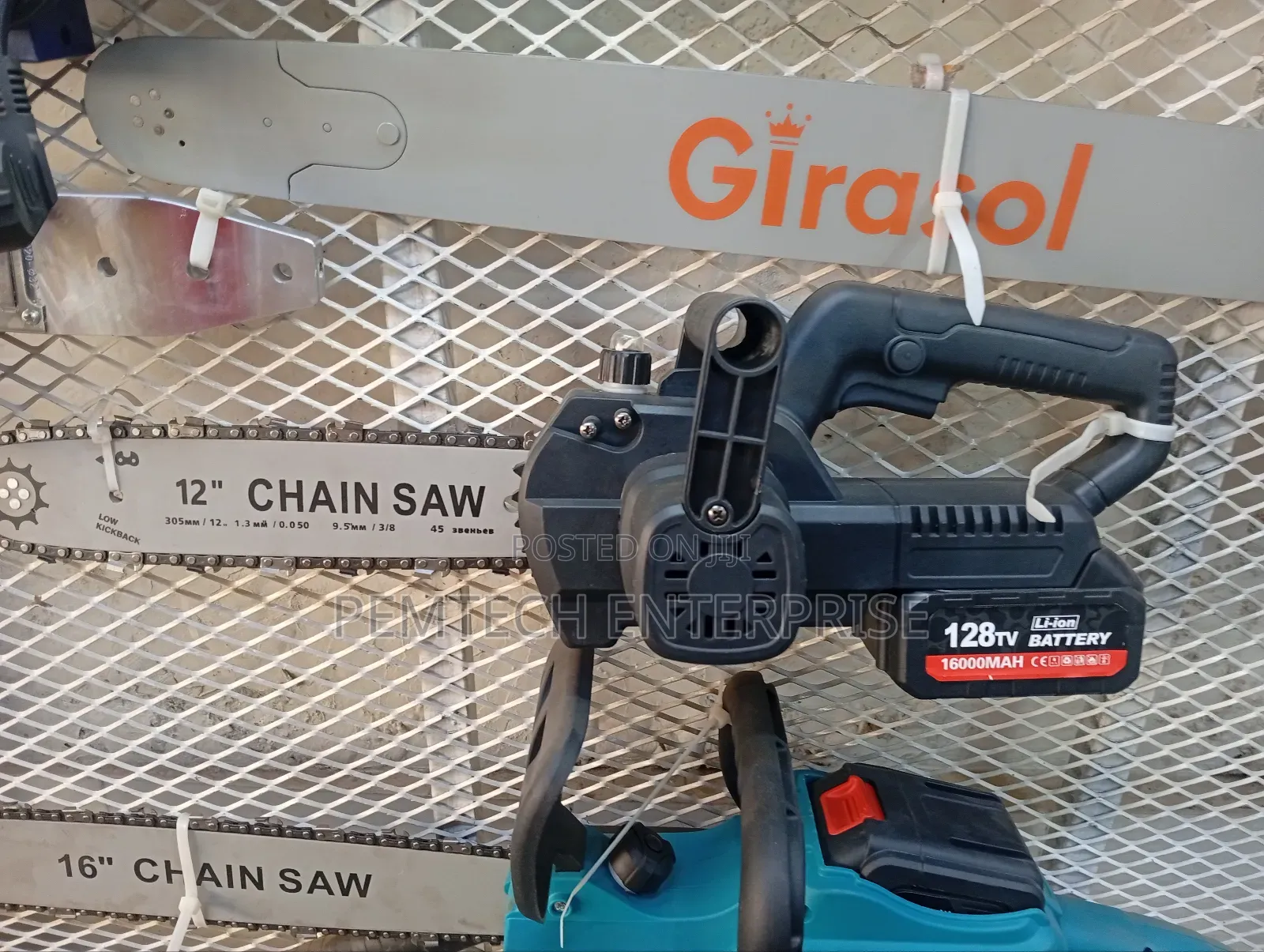 12" Cordless Chainsaw