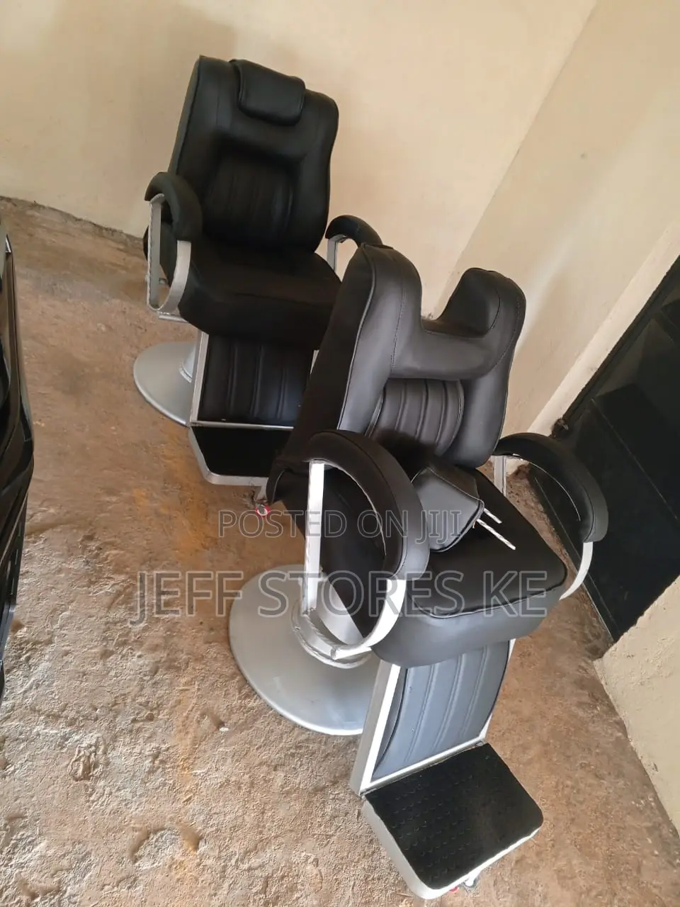 D Shape Barber Chair