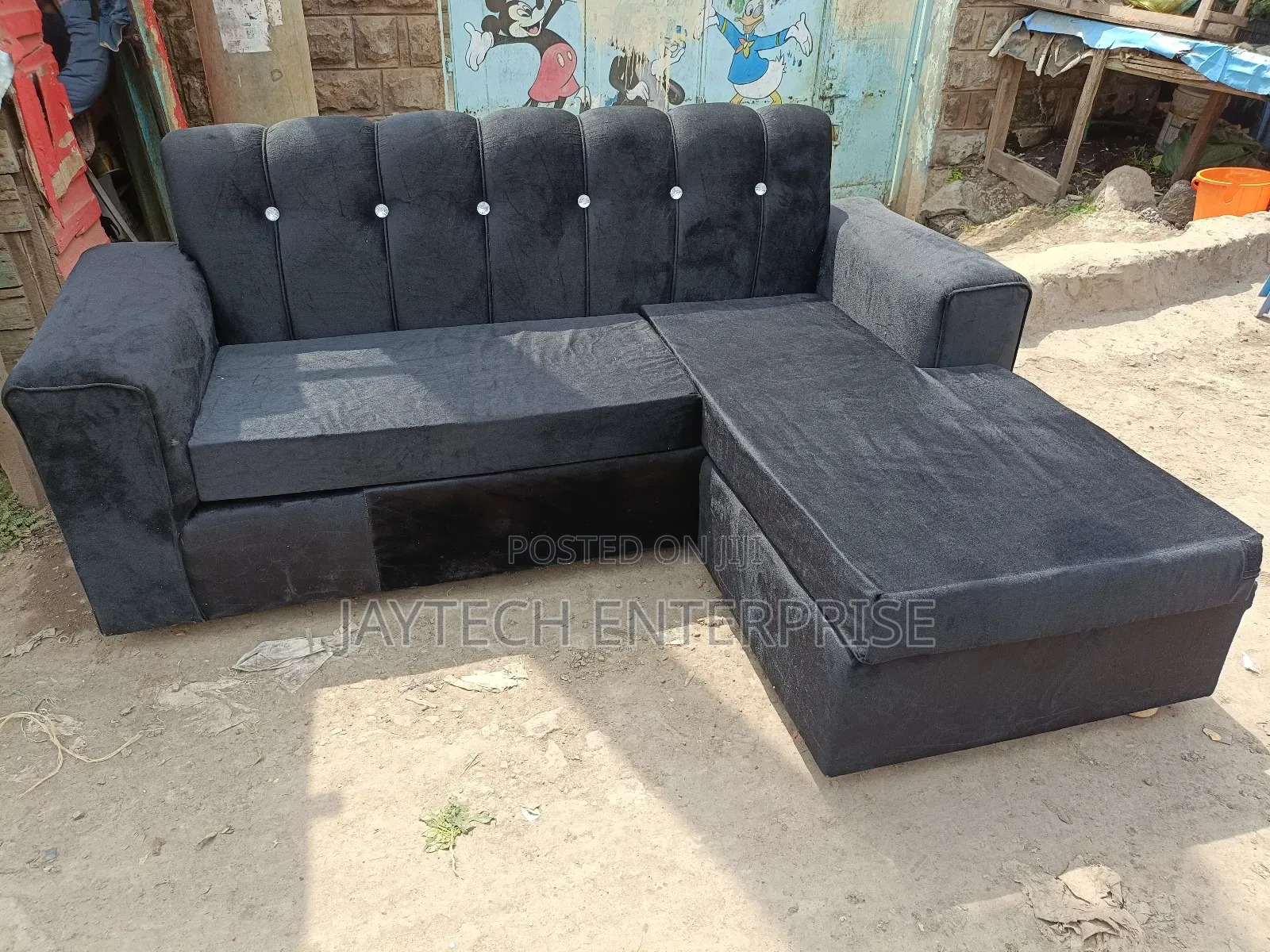 Black 4 Seater L-Shaped Sofa