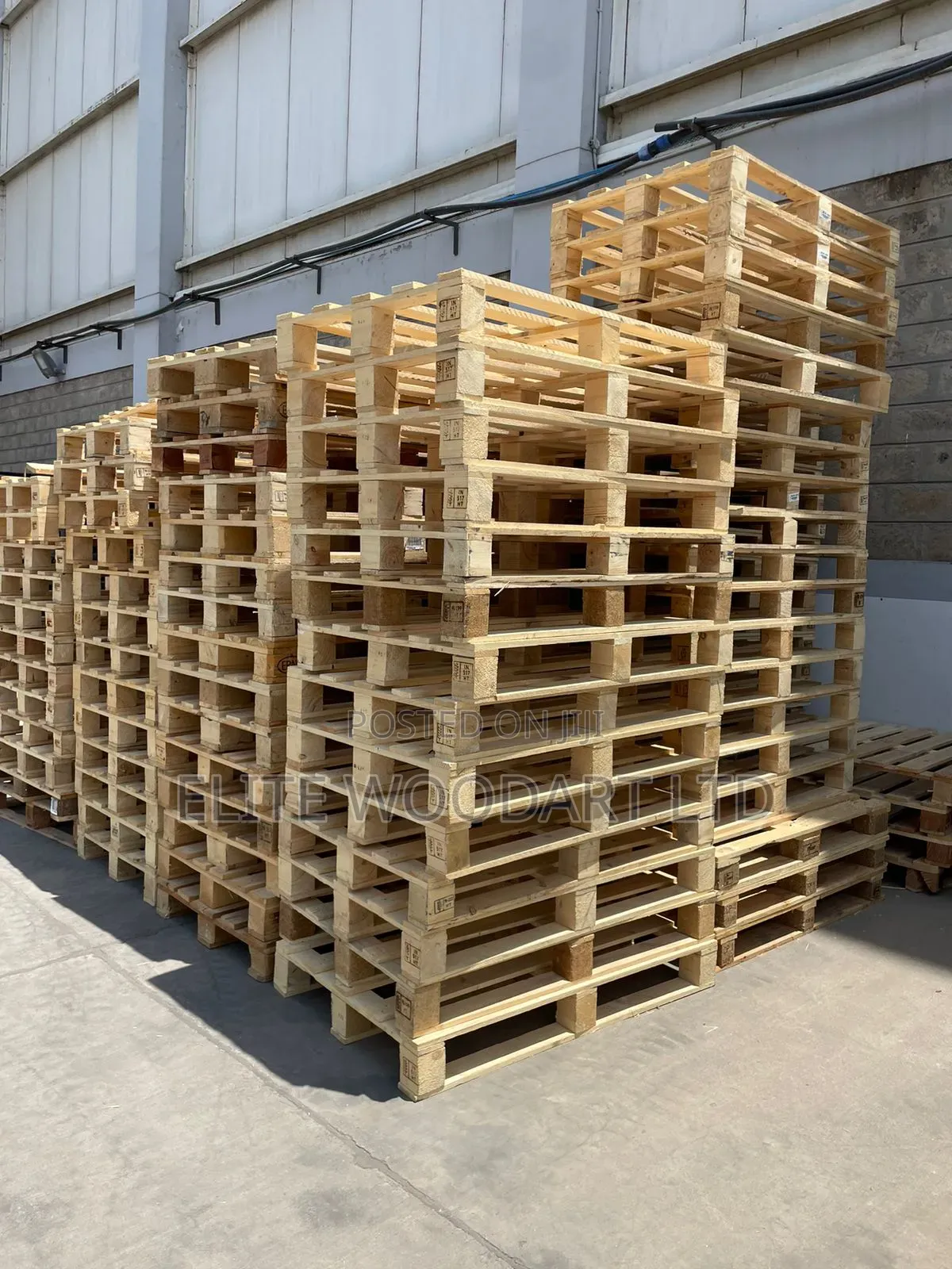 334HT Wooden Pallets