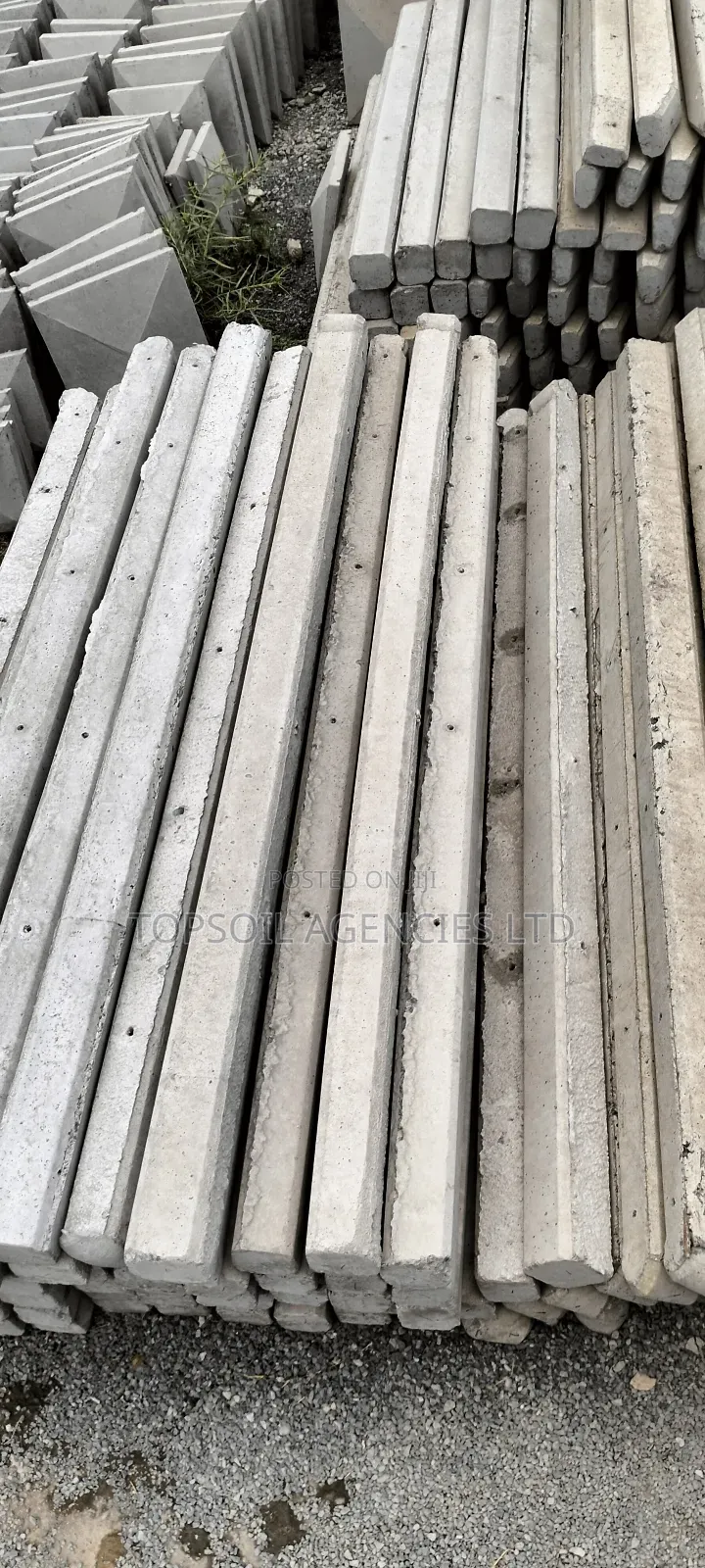 Straight Concrete Fencing Post