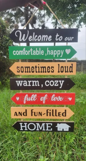 Wooden Wall Hanging With Welcome Home Message-Hog