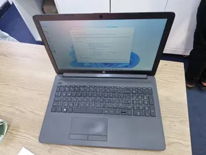 Laptop HP Pavilion 15-Cs3063cl 8GB Intel Core I5 HDD+SSD 256GB