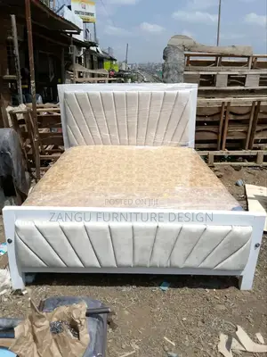 Mocket Bed Available 5*6