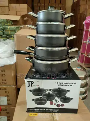 James Pot Black Cookware Set