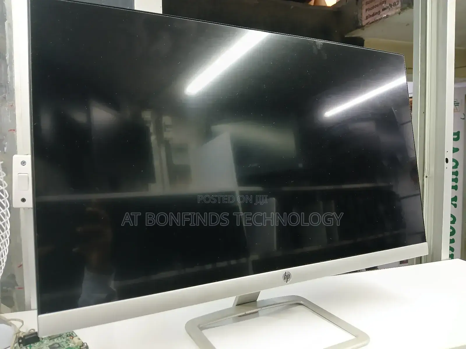 HP 27es Monitors