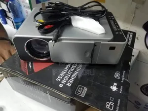 Projector Smart Android
-Wi-Fi Wireless
-40" Upto 160" Inche