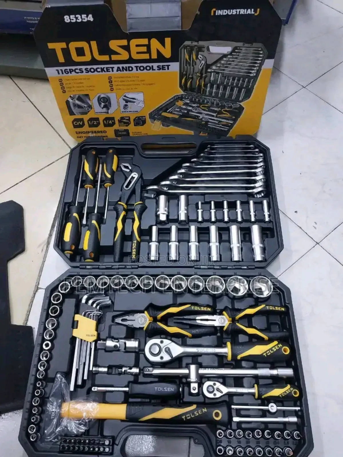 116pcs Socket and Tool Set