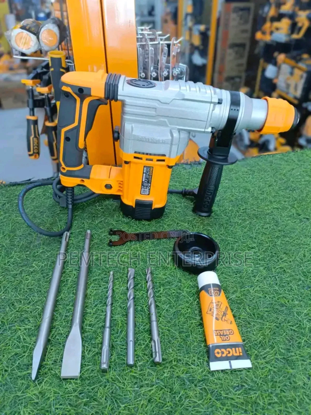 Heavy Duty Rotary Hammer 1500w Ingco