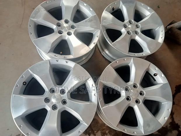 17 Inch Subaru Rim Set Silver - main view