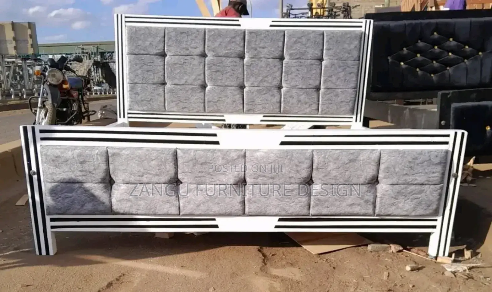 4*6 Beds Available in Bright Grey