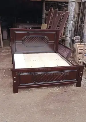Modern Board Bed