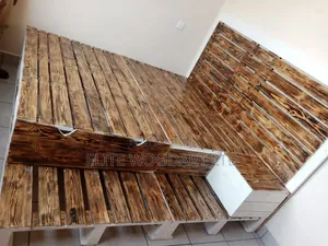 Pallets Box Bed