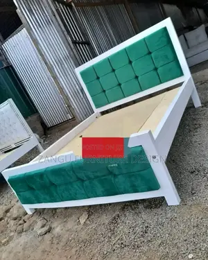 Green Mocket Bed