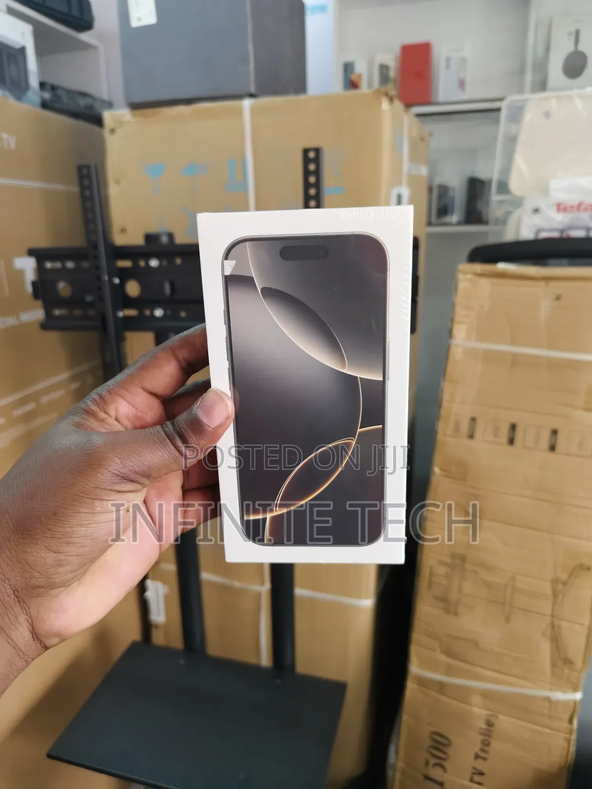 New Apple iPhone 16 Pro 128 GB Black