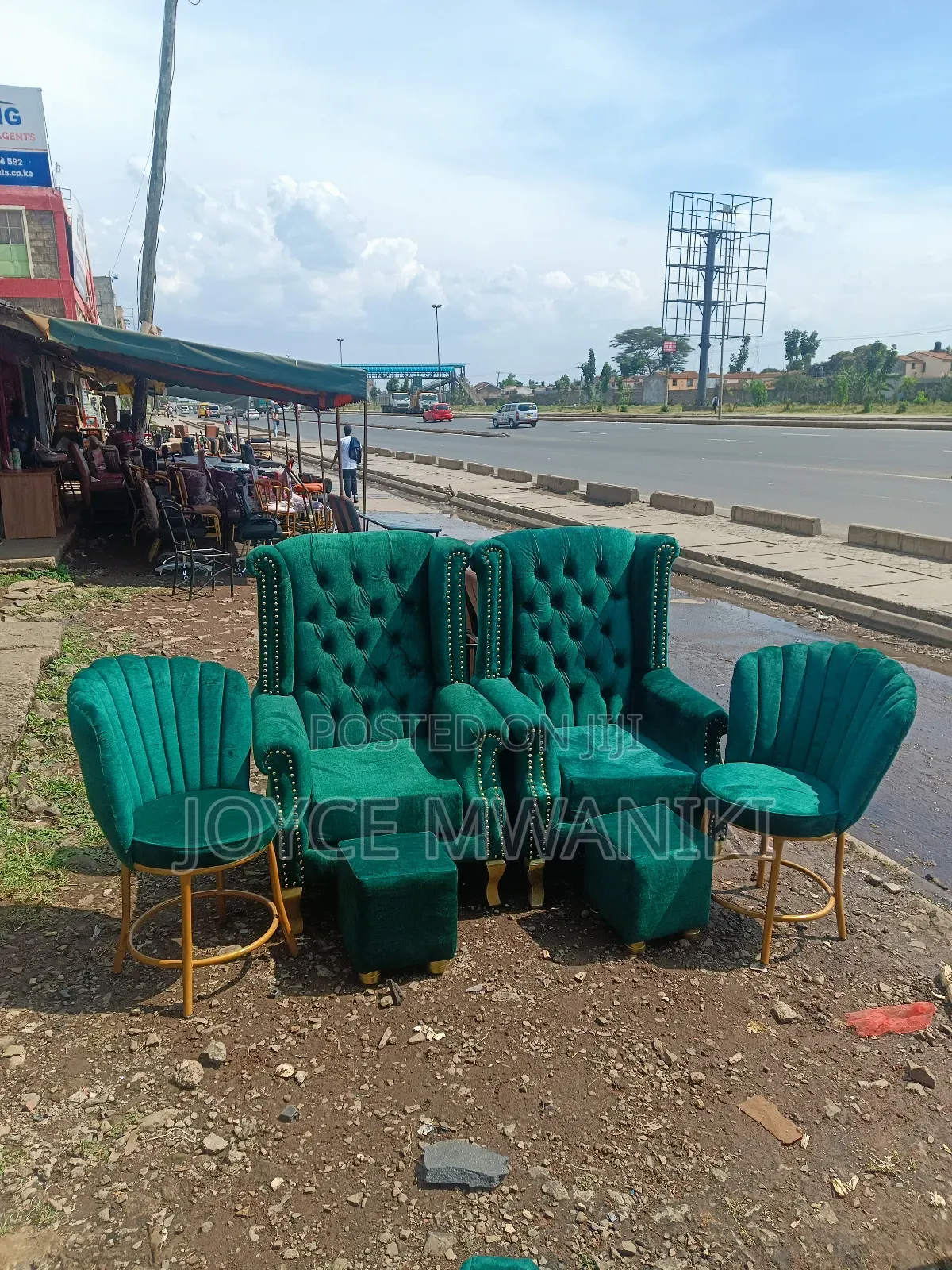 2 Pedicure Seats, 2 Stools and 2 Manicure Flower Seats 