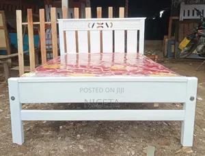 4by6 Hardwood Bed