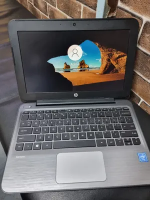 Laptop HP Stream Laptop 4GB Intel Celeron SSD 60GB