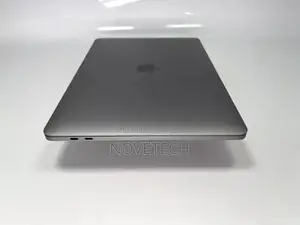 Laptop Apple MacBook Pro 2018 16GB Intel Core I7 SSD 1T